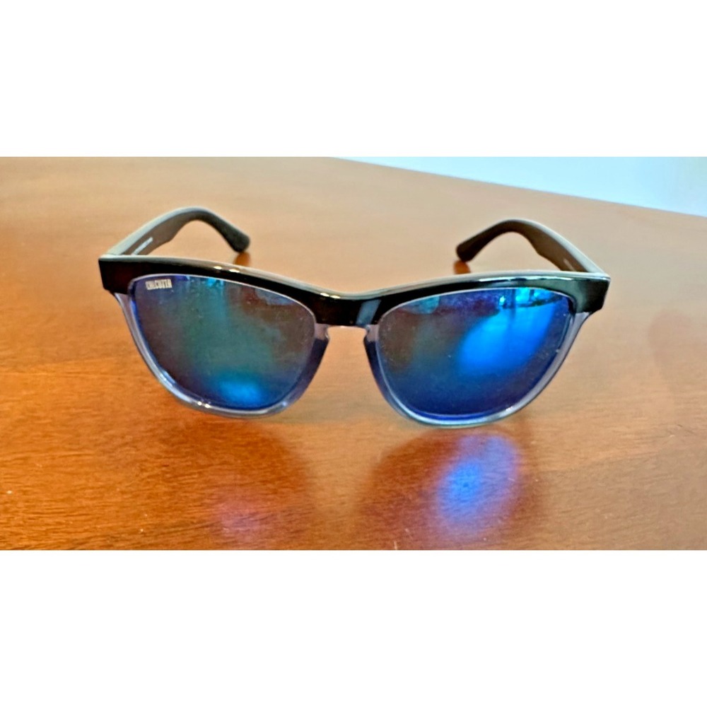 Calcutta Polarized Cayman 0718 Black Blue Mirror Lens Fishing Sunglasses